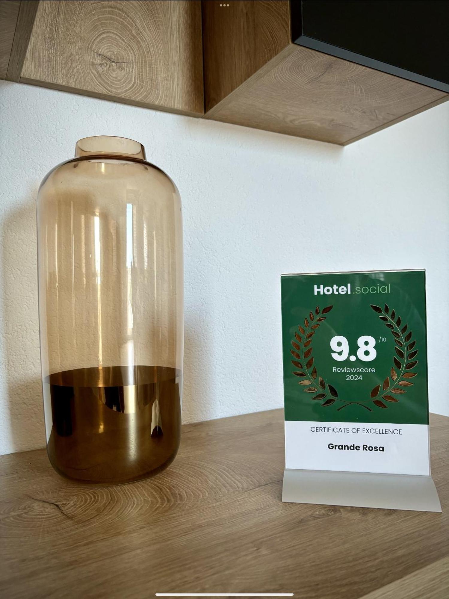 Grande Rosa Lejlighed Vrulje  Eksteriør billede